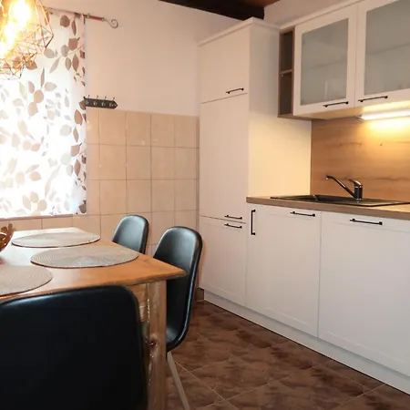 Nyaraló Lara - Lbn362 By Interhome