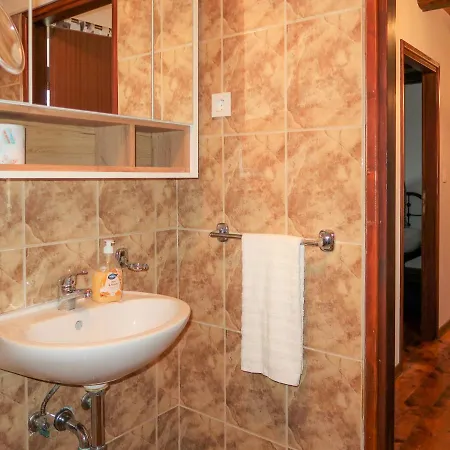 Lara - Lbn362 By Interhome