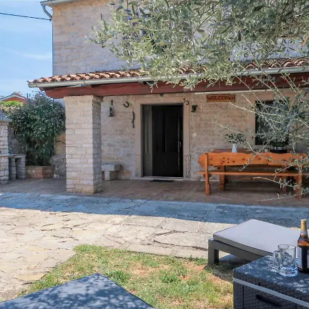 Holiday home Lara - Lbn362 By Interhome *