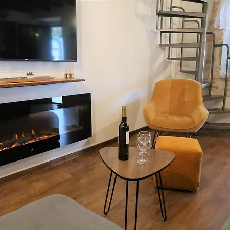 Lara - Lbn362 By Interhome